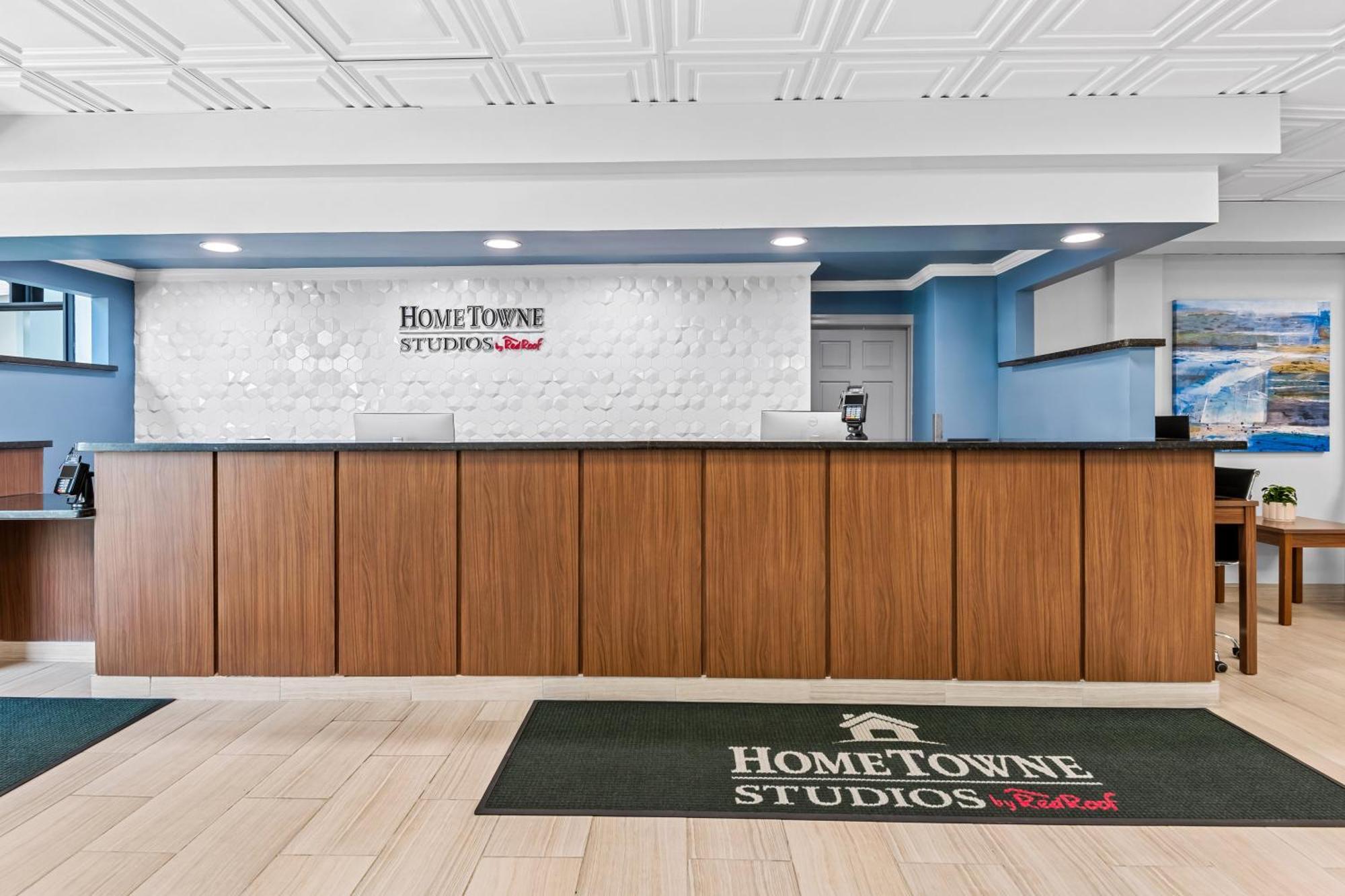 Hometowne Studios By Red Roof & Conference Center كورتلاند المظهر الخارجي الصورة