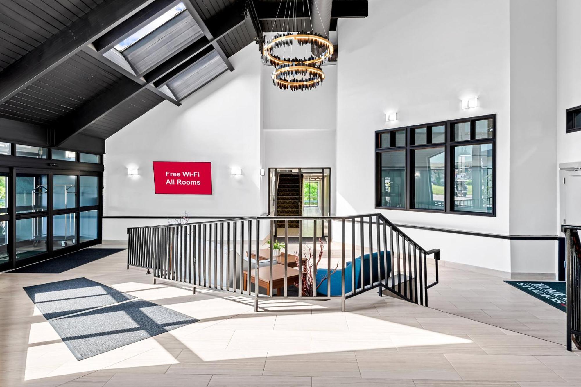 Hometowne Studios By Red Roof & Conference Center كورتلاند المظهر الخارجي الصورة